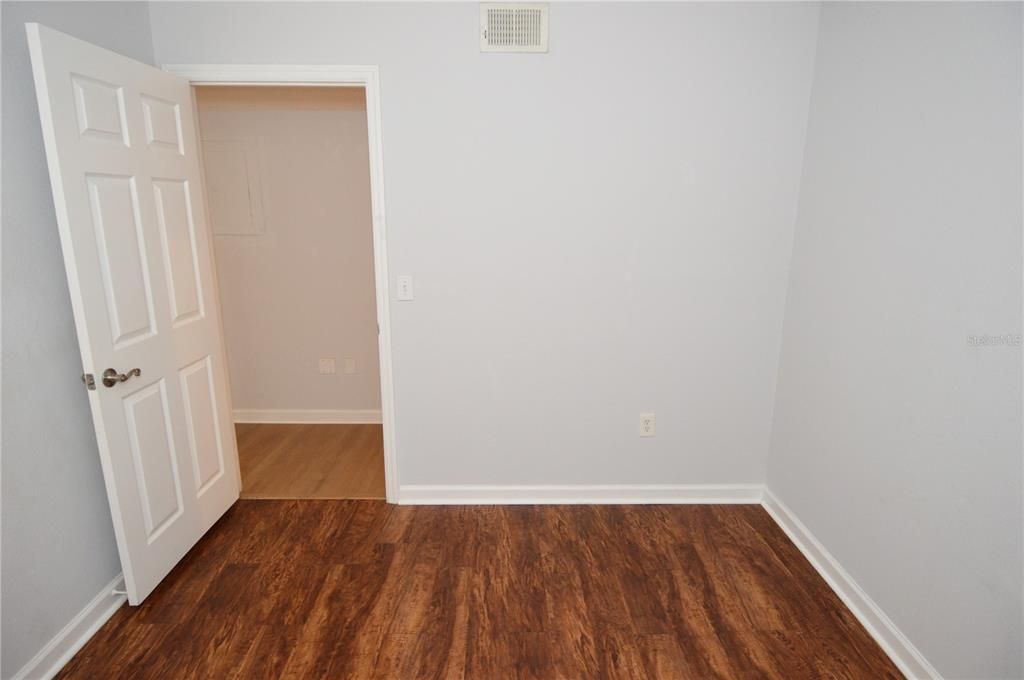 For Rent: $1,900 (3 beds, 2 baths, 1100 Square Feet)