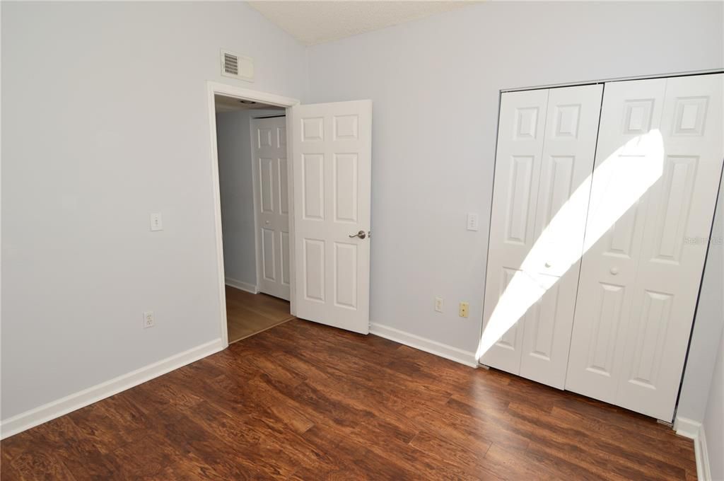 For Rent: $1,900 (3 beds, 2 baths, 1100 Square Feet)