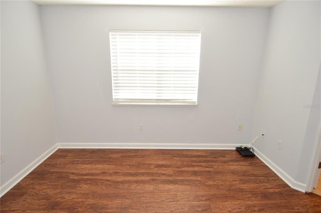 For Rent: $1,900 (3 beds, 2 baths, 1100 Square Feet)