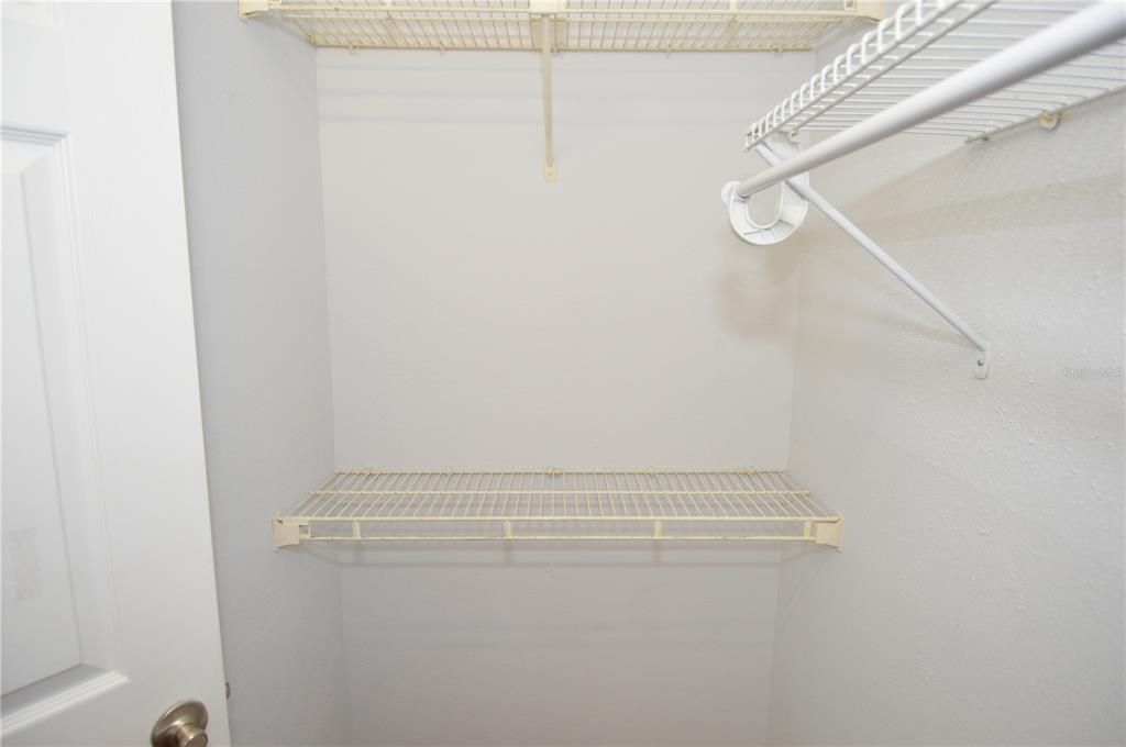 For Rent: $1,900 (3 beds, 2 baths, 1100 Square Feet)