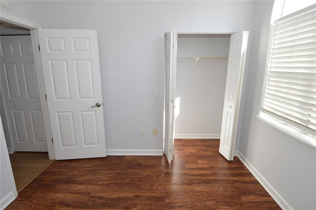 For Rent: $1,900 (3 beds, 2 baths, 1100 Square Feet)