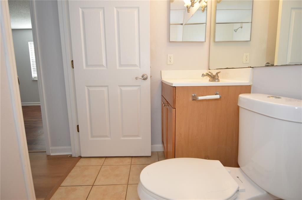 For Rent: $1,900 (3 beds, 2 baths, 1100 Square Feet)