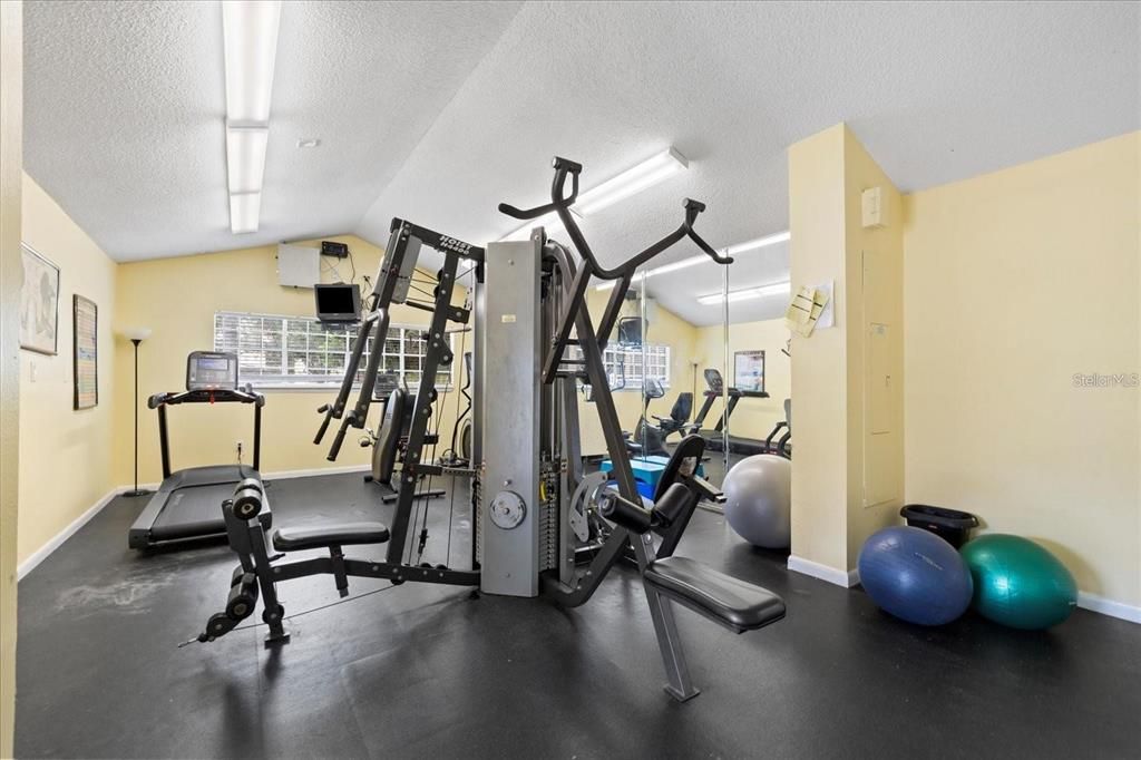 For Rent: $1,900 (3 beds, 2 baths, 1100 Square Feet)