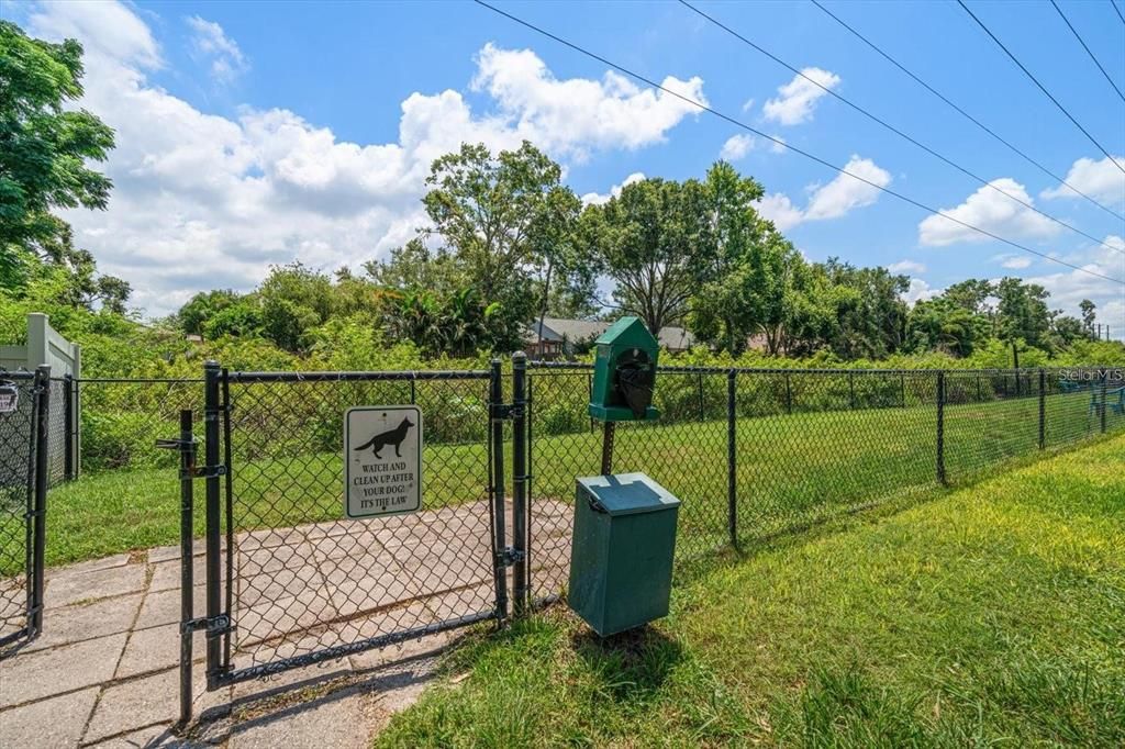 For Rent: $1,900 (3 beds, 2 baths, 1100 Square Feet)