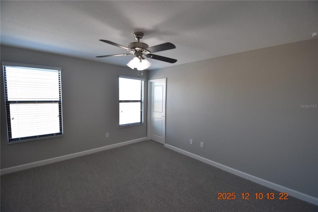 For Rent: $3,195 (5 beds, 3 baths, 3834 Square Feet)