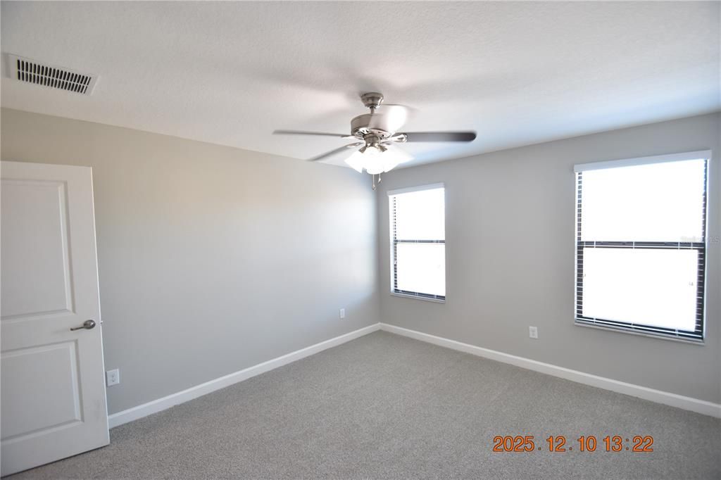 For Rent: $3,195 (5 beds, 3 baths, 3834 Square Feet)