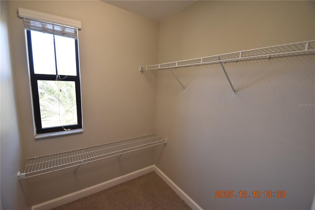 For Rent: $3,195 (5 beds, 3 baths, 3834 Square Feet)