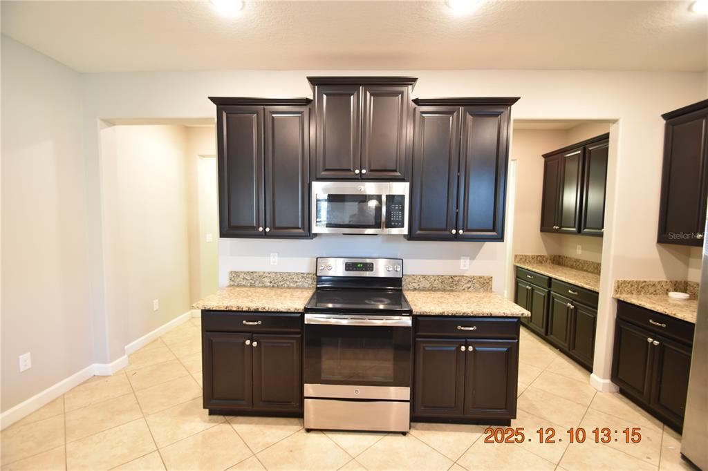 For Rent: $3,195 (5 beds, 3 baths, 3834 Square Feet)