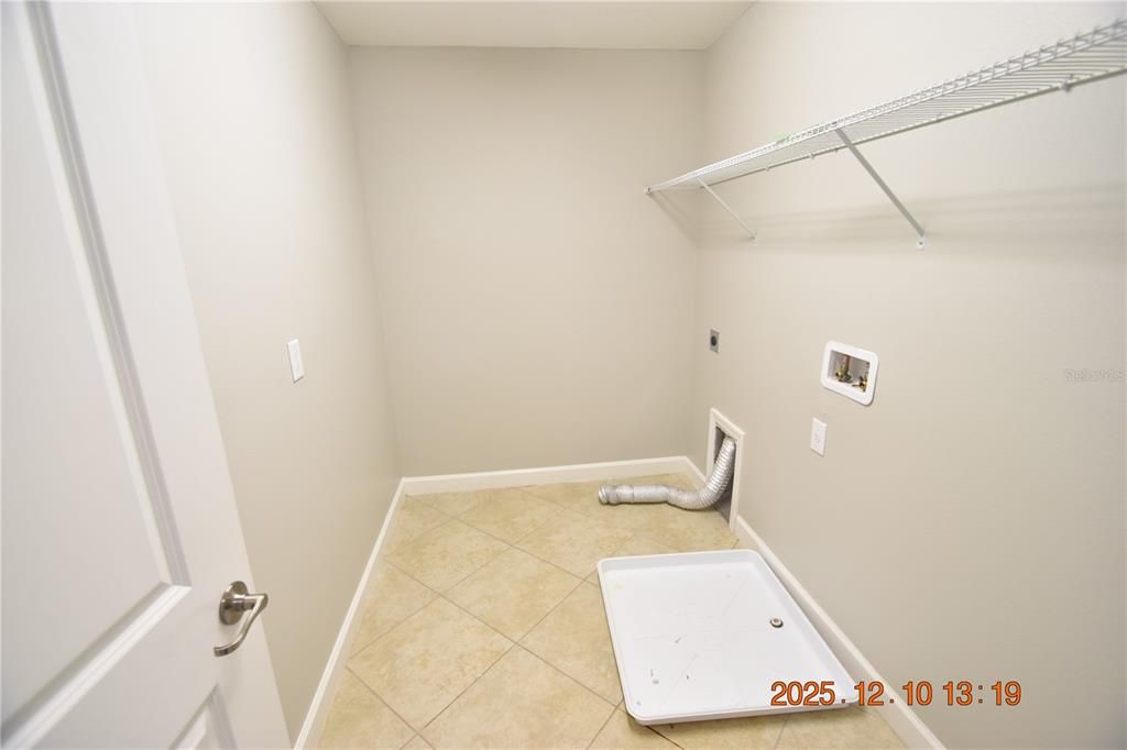 For Rent: $3,195 (5 beds, 3 baths, 3834 Square Feet)