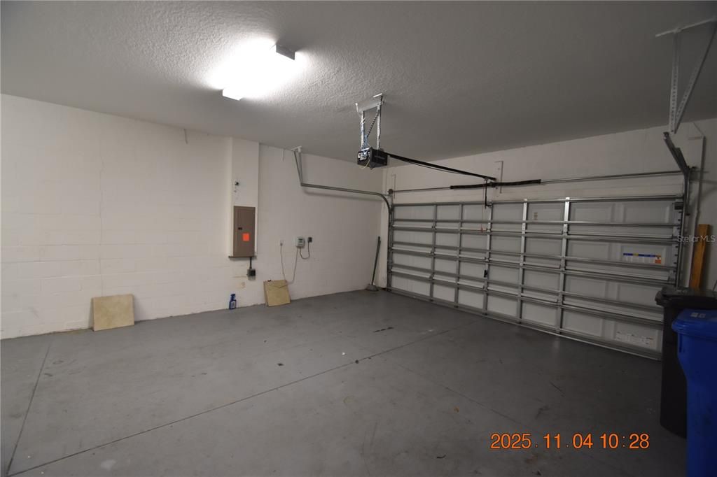 For Rent: $3,195 (5 beds, 3 baths, 3834 Square Feet)