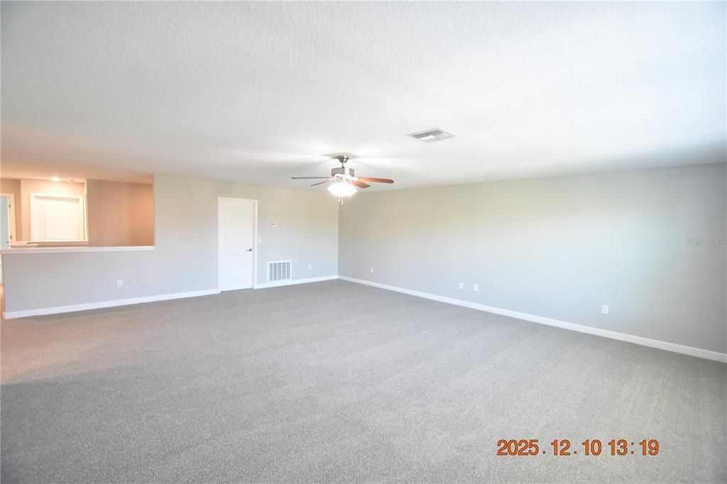 For Rent: $3,195 (5 beds, 3 baths, 3834 Square Feet)