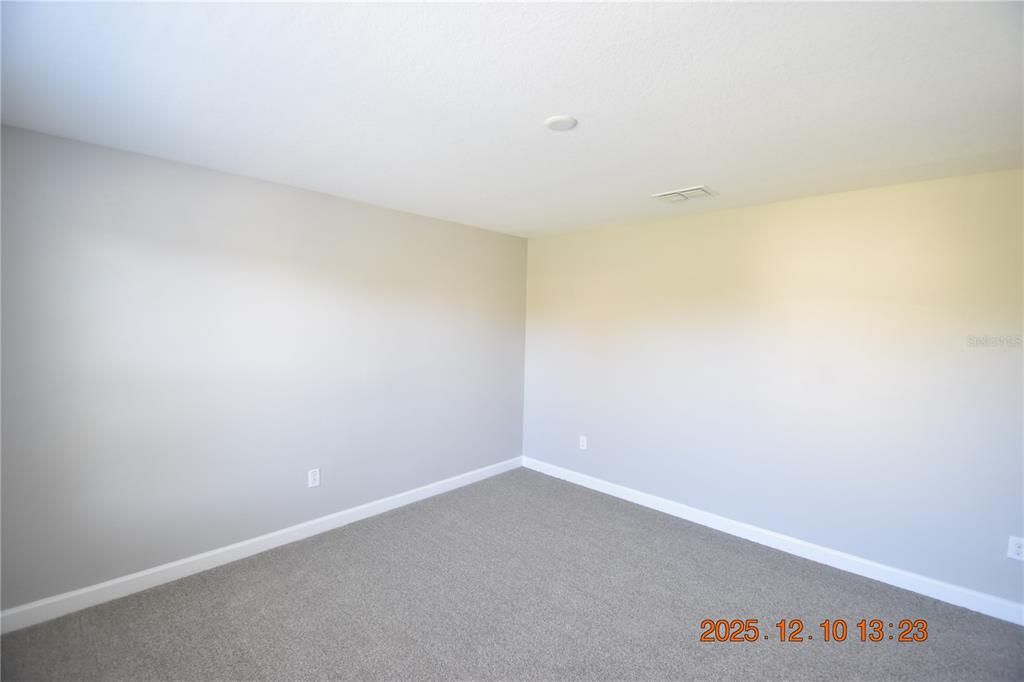 For Rent: $3,195 (5 beds, 3 baths, 3834 Square Feet)