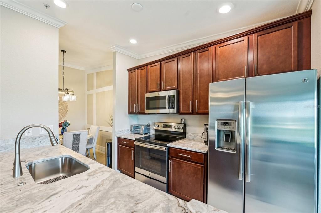 For Rent: $7,000 (2 beds, 2 baths, 1336 Square Feet)