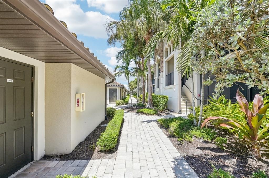 For Rent: $7,000 (2 beds, 2 baths, 1336 Square Feet)