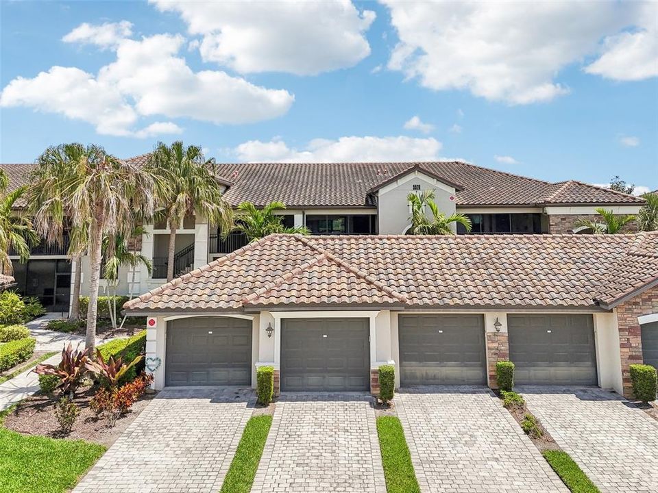 For Rent: $7,000 (2 beds, 2 baths, 1336 Square Feet)