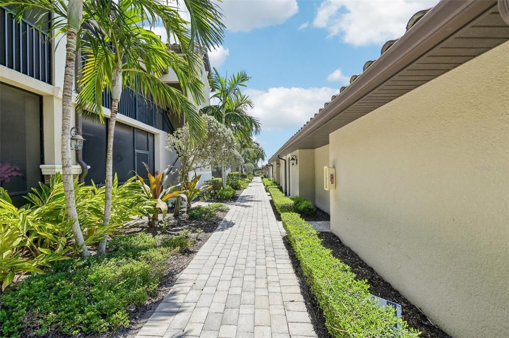 For Rent: $7,000 (2 beds, 2 baths, 1336 Square Feet)