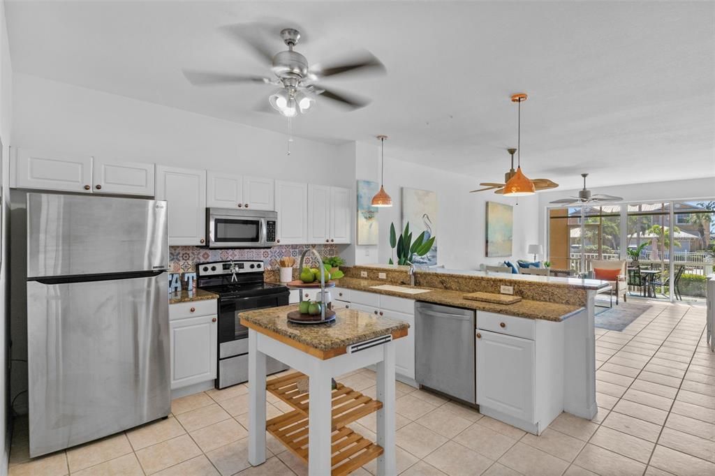 For Sale: $275,000 (3 beds, 2 baths, 1517 Square Feet)