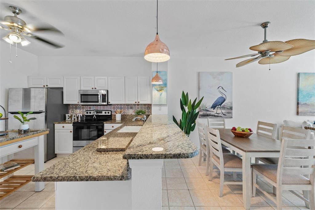 For Sale: $275,000 (3 beds, 2 baths, 1517 Square Feet)