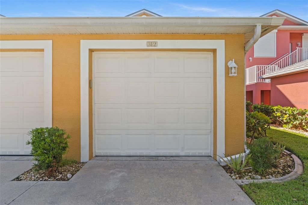 For Sale: $275,000 (3 beds, 2 baths, 1517 Square Feet)