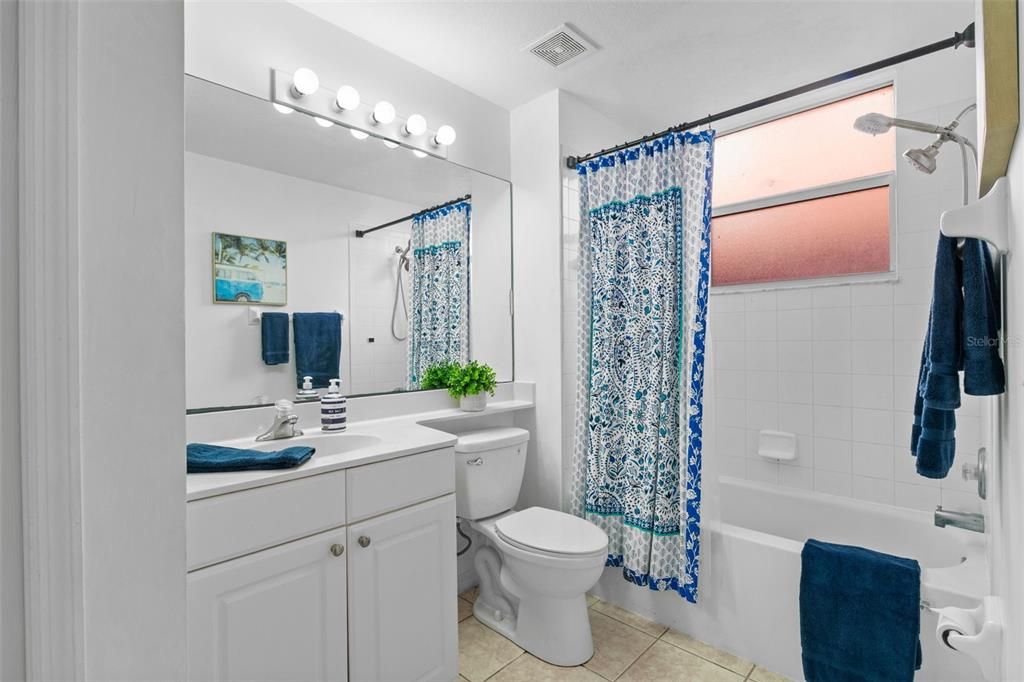 For Sale: $275,000 (3 beds, 2 baths, 1517 Square Feet)