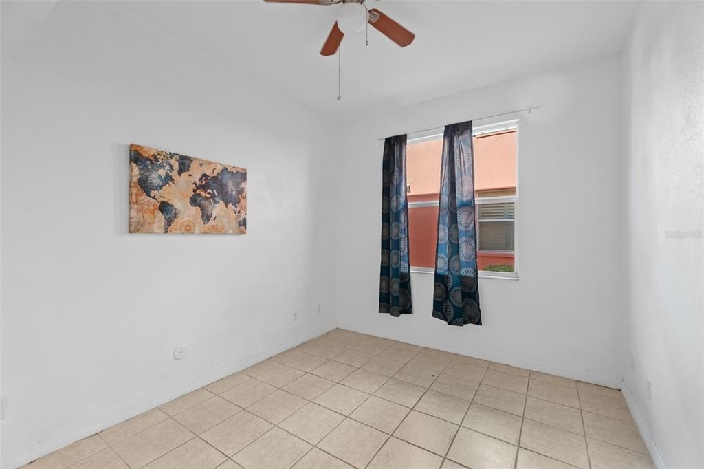 For Sale: $275,000 (3 beds, 2 baths, 1517 Square Feet)