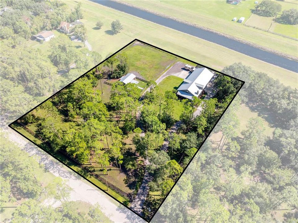 Activo con contrato: $950,000 (3 camas, 2 baños, 2682 Pies cuadrados)