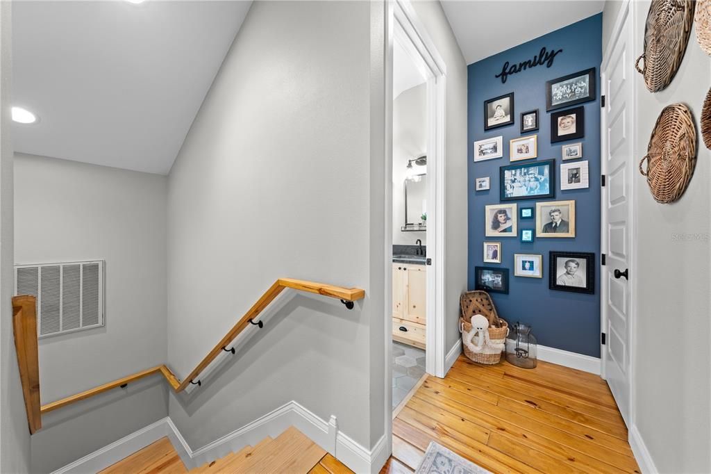 Activo con contrato: $950,000 (3 camas, 2 baños, 2682 Pies cuadrados)