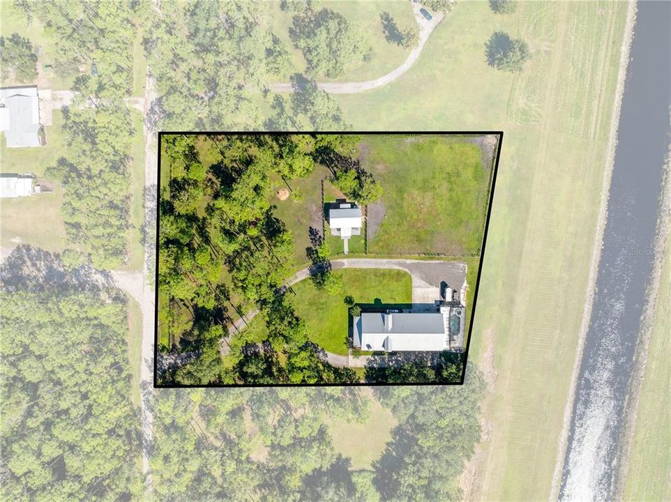 Activo con contrato: $950,000 (3 camas, 2 baños, 2682 Pies cuadrados)