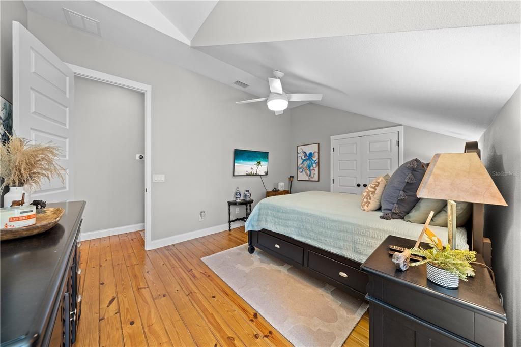 Activo con contrato: $950,000 (3 camas, 2 baños, 2682 Pies cuadrados)