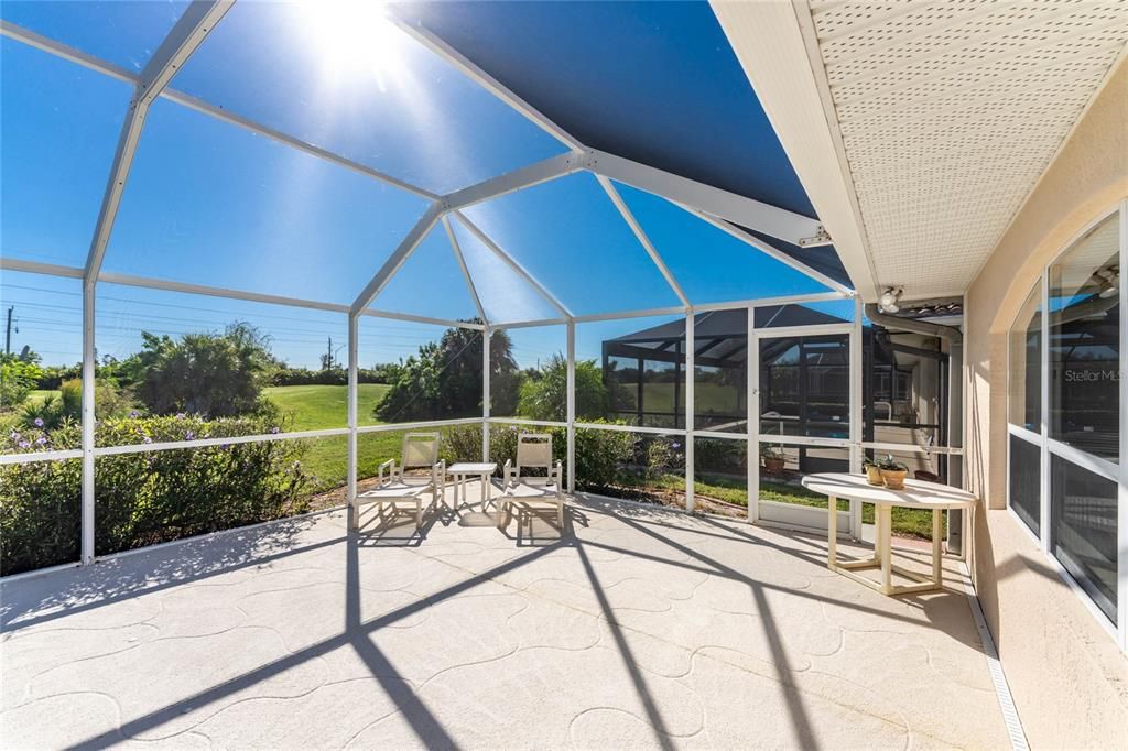 Activo con contrato: $370,000 (3 camas, 2 baños, 1949 Pies cuadrados)