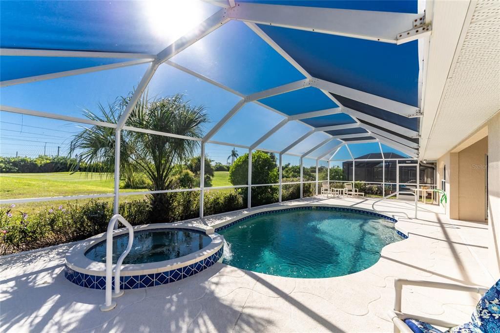 Activo con contrato: $370,000 (3 camas, 2 baños, 1949 Pies cuadrados)