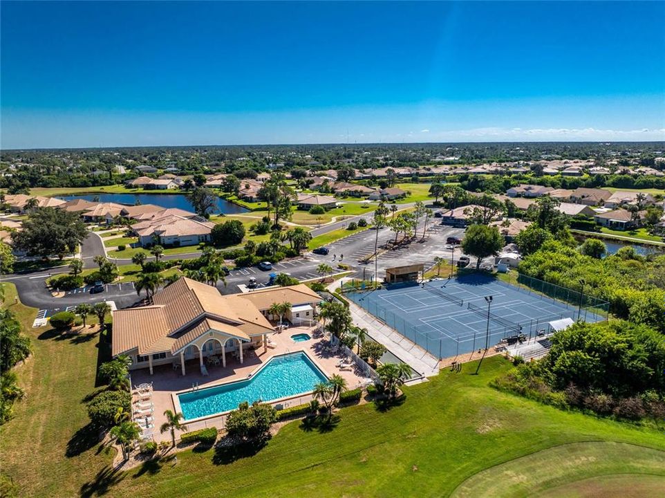 Activo con contrato: $370,000 (3 camas, 2 baños, 1949 Pies cuadrados)