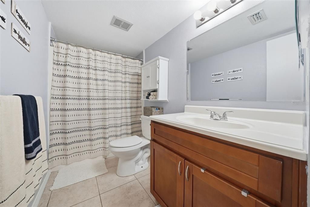 For Sale: $149,000 (1 beds, 1 baths, 783 Square Feet)