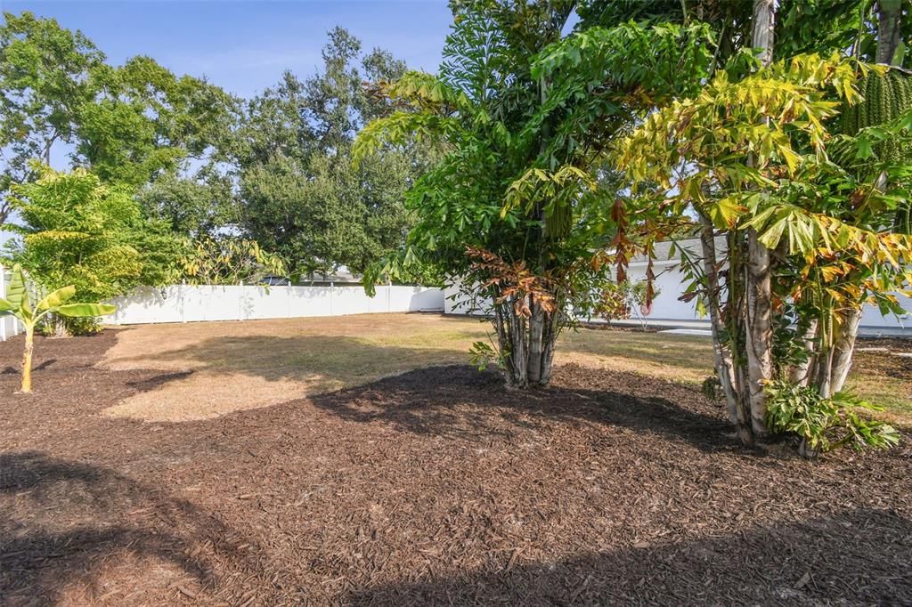 Active With Contract: $499,900 (3 beds, 2 baths, 1431 Square Feet)