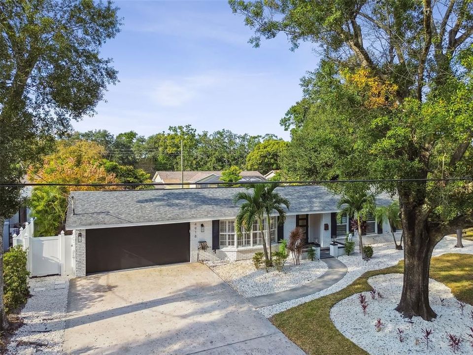 Active With Contract: $499,900 (3 beds, 2 baths, 1431 Square Feet)