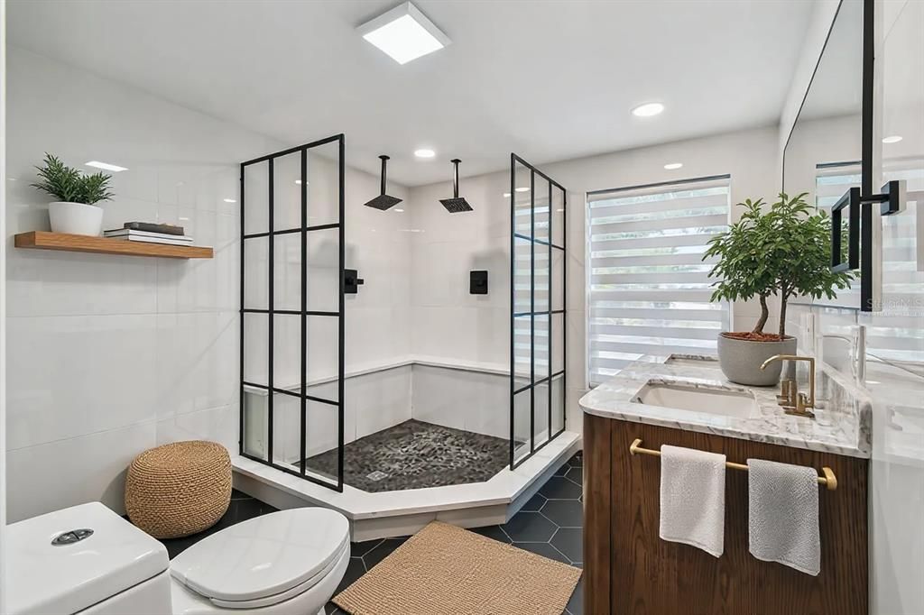 Active With Contract: $499,900 (3 beds, 2 baths, 1431 Square Feet)