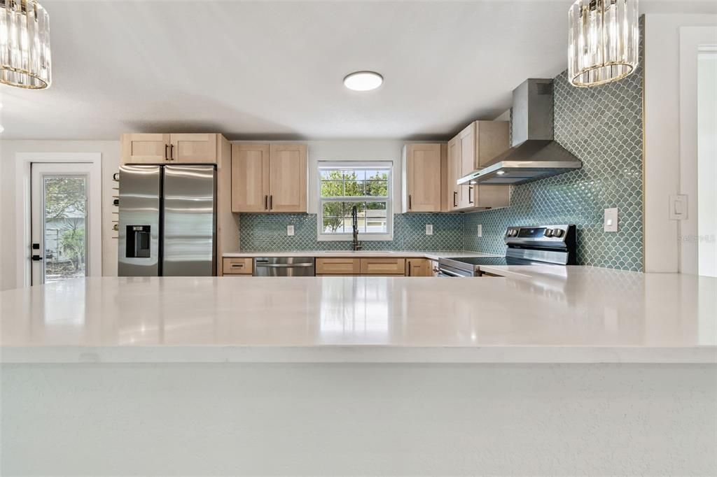 Active With Contract: $499,900 (3 beds, 2 baths, 1431 Square Feet)