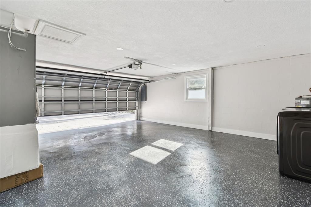 Active With Contract: $499,900 (3 beds, 2 baths, 1431 Square Feet)