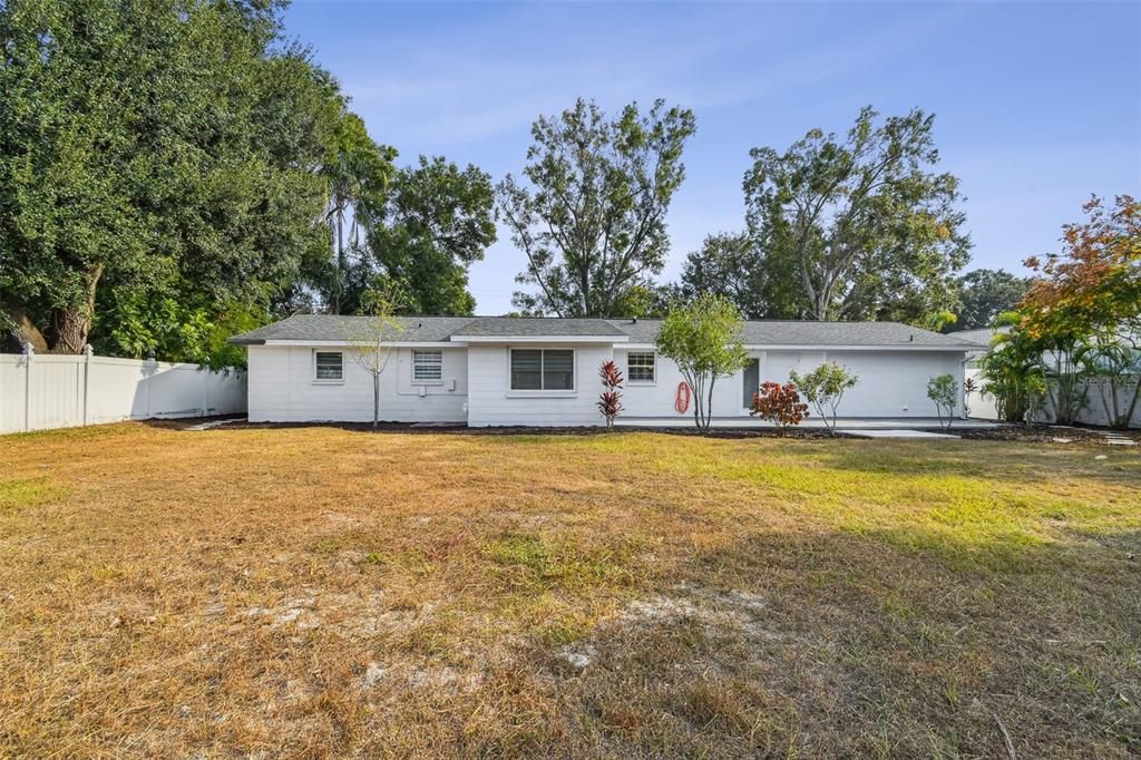 Active With Contract: $499,900 (3 beds, 2 baths, 1431 Square Feet)