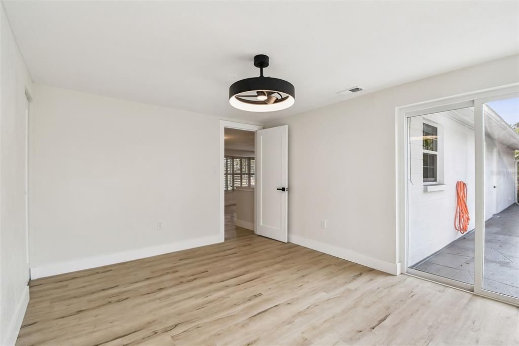 Active With Contract: $499,900 (3 beds, 2 baths, 1431 Square Feet)