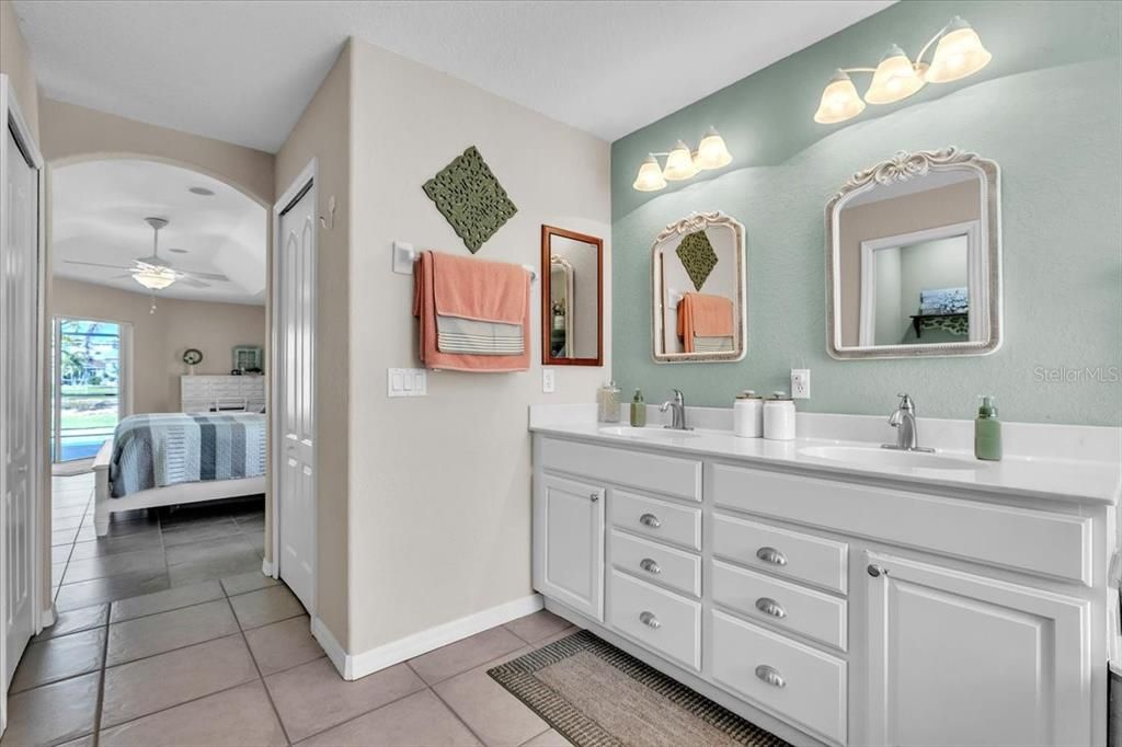 For Sale: $465,000 (3 beds, 2 baths, 2239 Square Feet)