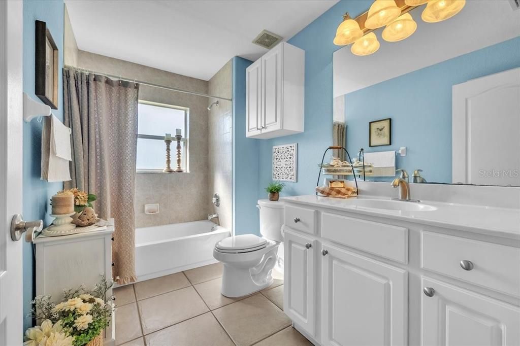 For Sale: $465,000 (3 beds, 2 baths, 2239 Square Feet)