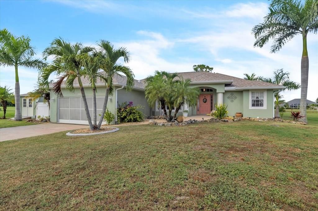 For Sale: $465,000 (3 beds, 2 baths, 2239 Square Feet)