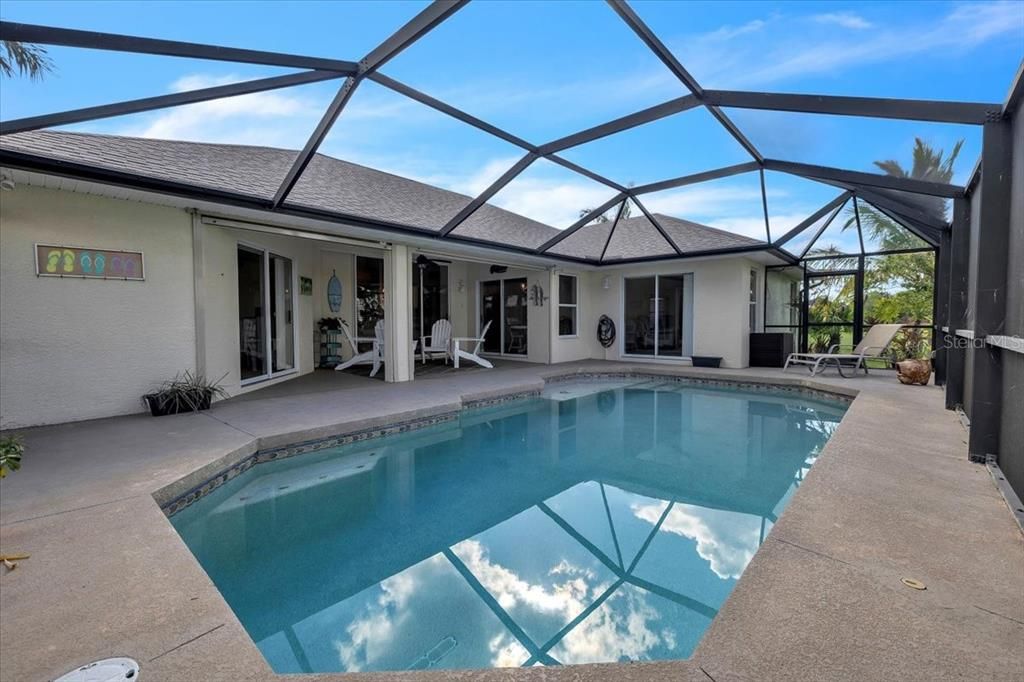 For Sale: $465,000 (3 beds, 2 baths, 2239 Square Feet)