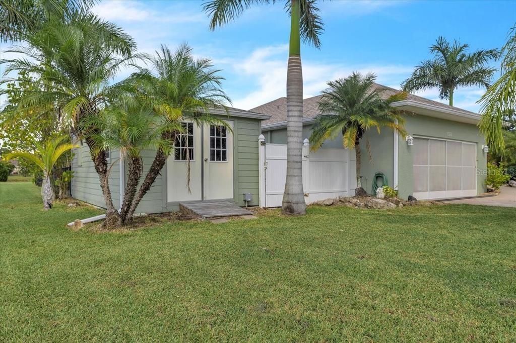 For Sale: $465,000 (3 beds, 2 baths, 2239 Square Feet)