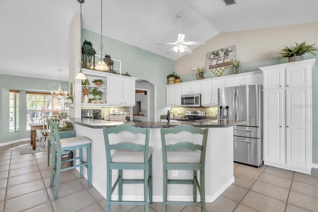 For Sale: $465,000 (3 beds, 2 baths, 2239 Square Feet)