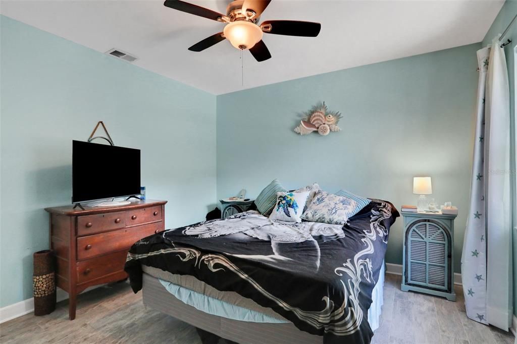 En Venta: $329,900 (3 camas, 2 baños, 1827 Pies cuadrados)