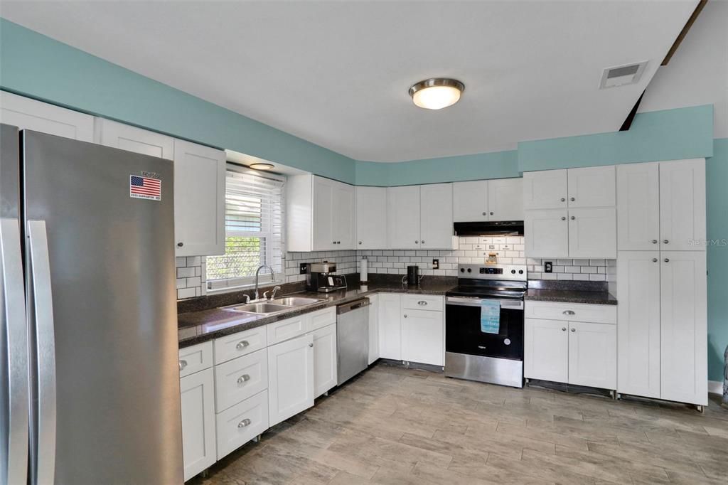 En Venta: $329,900 (3 camas, 2 baños, 1827 Pies cuadrados)