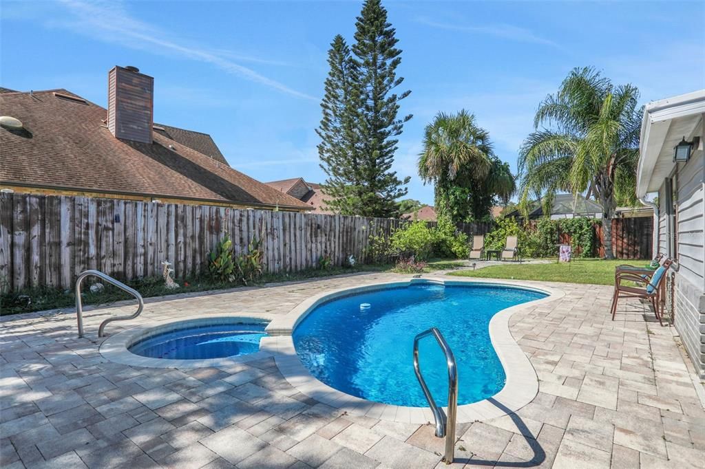 En Venta: $329,900 (3 camas, 2 baños, 1827 Pies cuadrados)