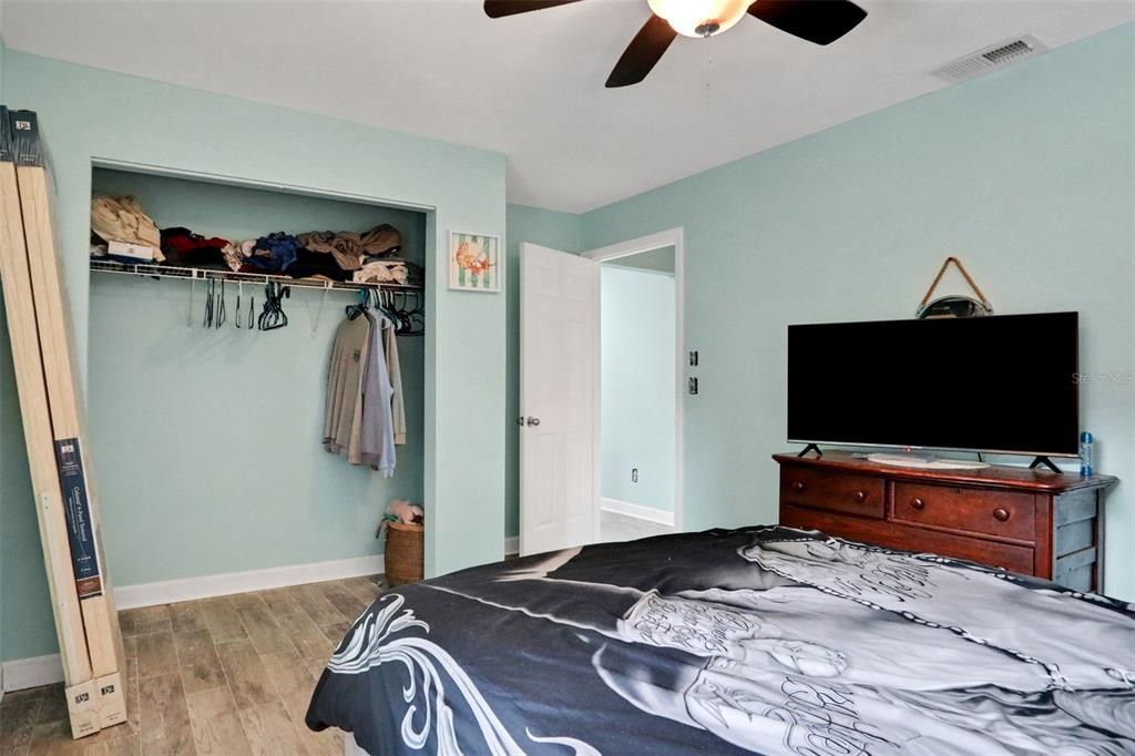 En Venta: $329,900 (3 camas, 2 baños, 1827 Pies cuadrados)